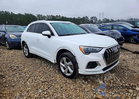 2020 Audi Q3 Premium z USA, uszkodzony, nr VIN WA1AECF39L1041664